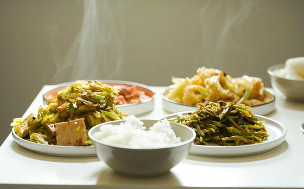 How is the UK government tackling rising inflation rates?